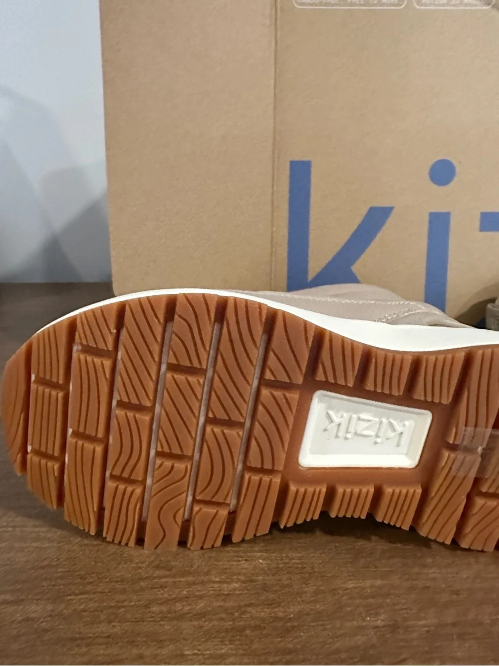 Kizik Juno Mid Boots - New in Box